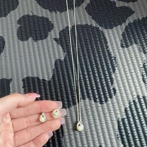 necklace and earring set